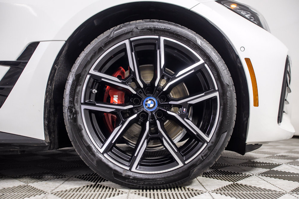 Used 2024 BMW i4 eDrive40 w/ M Sport Package RWD image 40