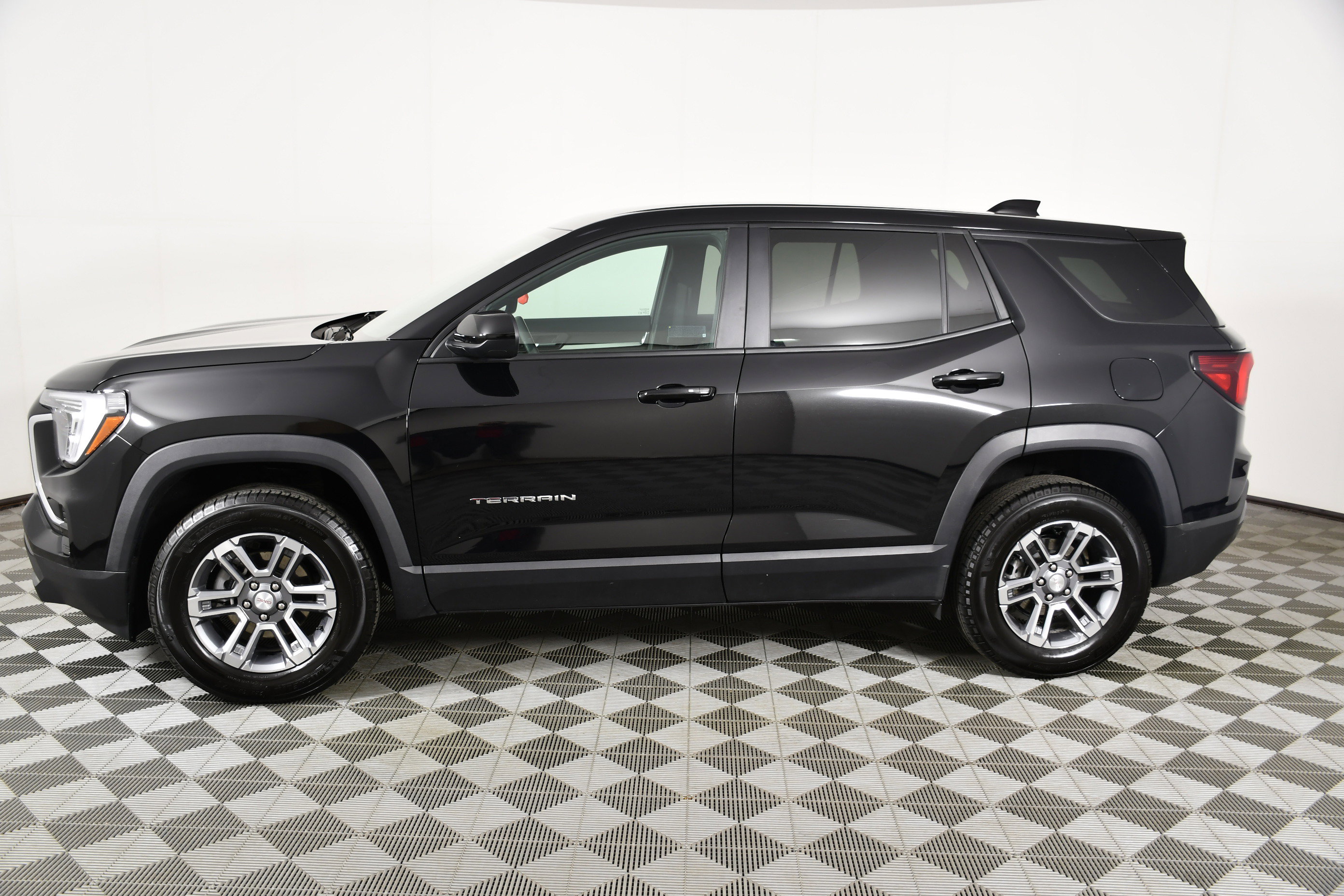 Used 2026 GMC Terrain Elevation AWD/4WD image 8