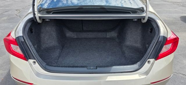 Used 2020 Honda Accord EX image 7