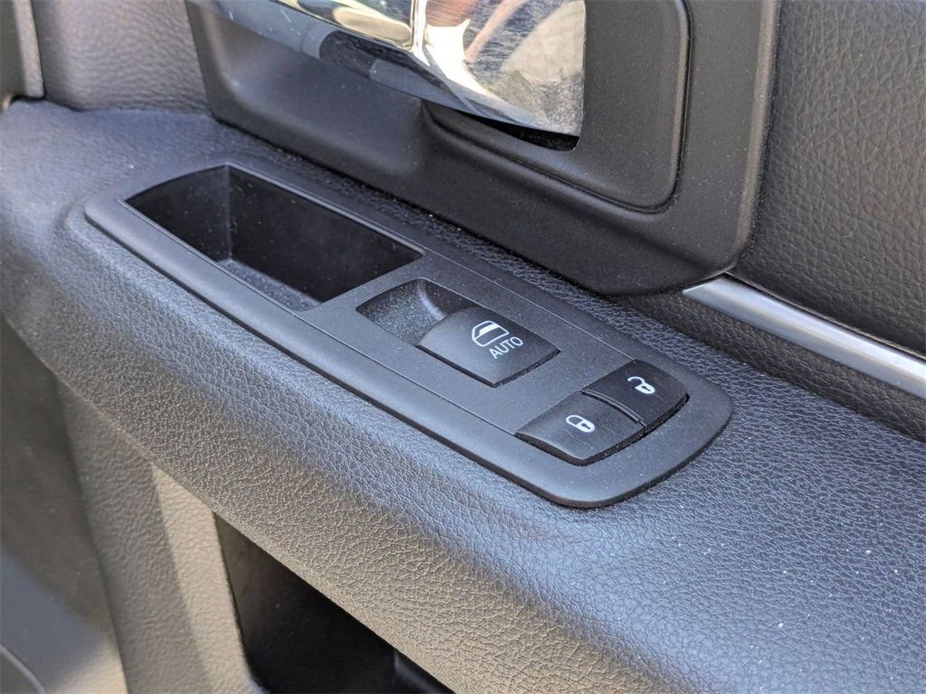 Used 2024 RAM 1500 Warlock RWD image 31