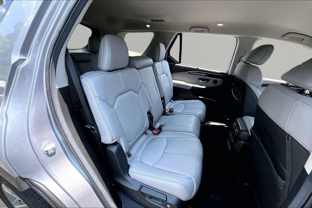 Certified 2025 Honda Pilot EX-L image 17