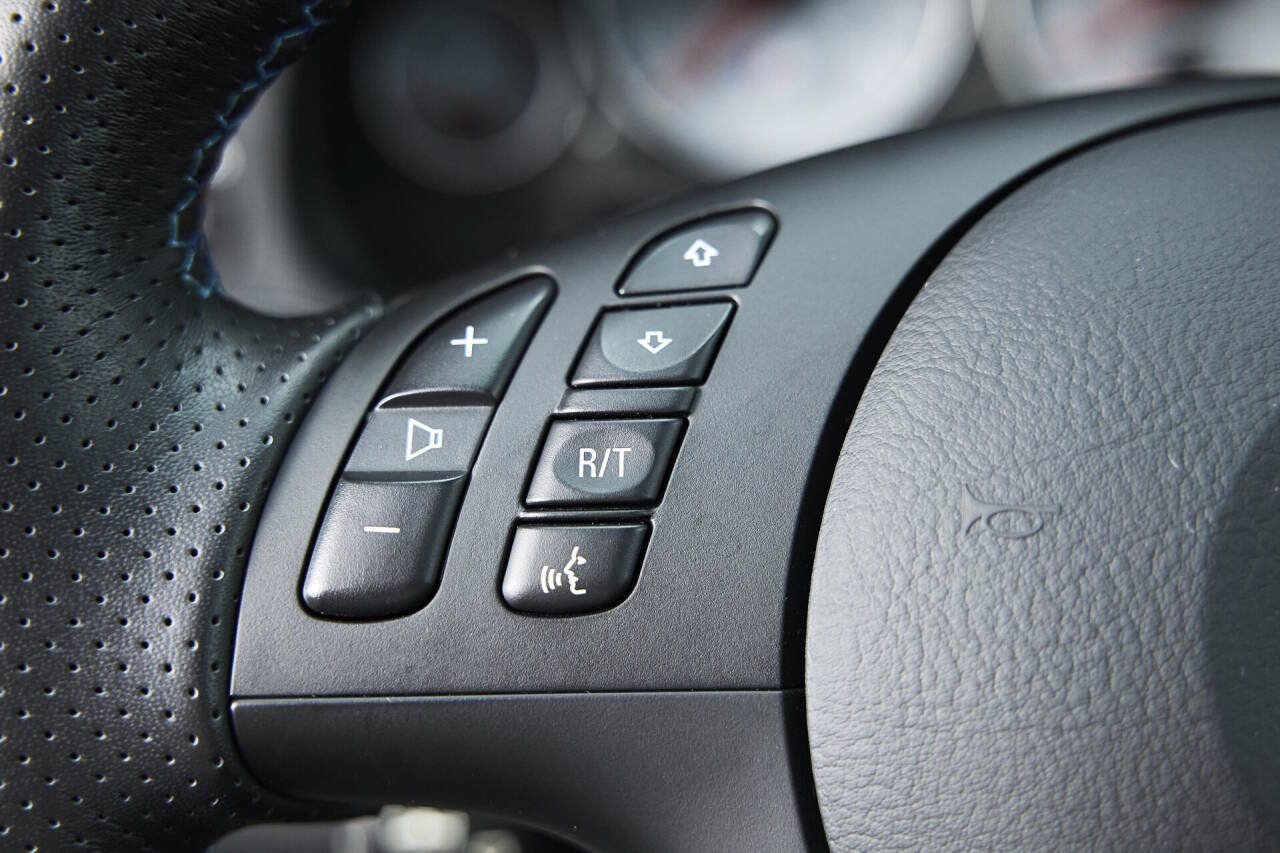 Used 2003 BMW M5 RWD image 52