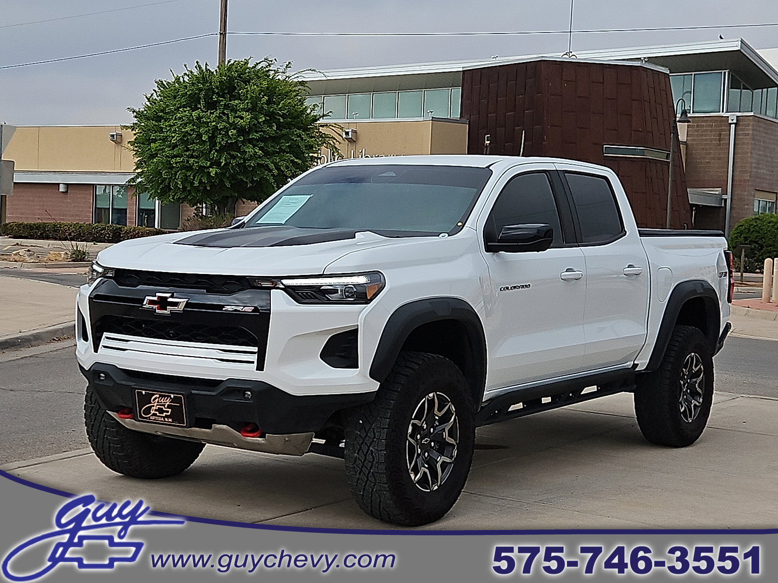 Used 2024 Chevrolet Colorado ZR2 w/ ZR2 Convenience Package III AWD/4WD image 1