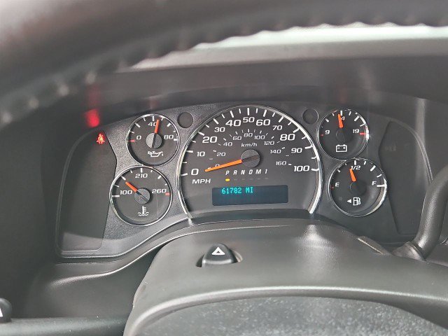 Used 2016 Chevrolet Express 2500 RWD image 12