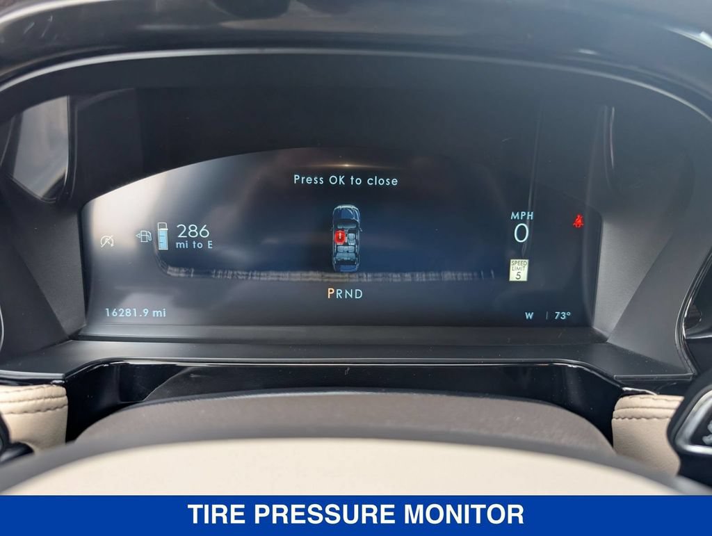 Used 2024 Lincoln Corsair AWD image 22