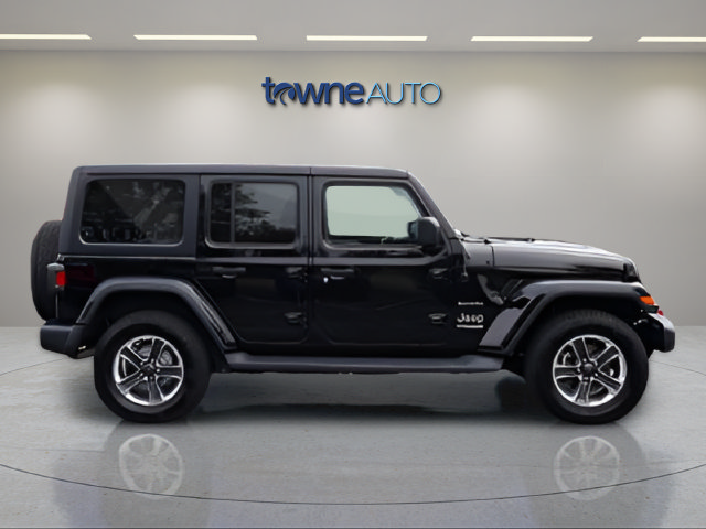 Used 2021 Jeep Wrangler Unlimited Sahara w/ Cold Weather Group AWD/4WD image 8