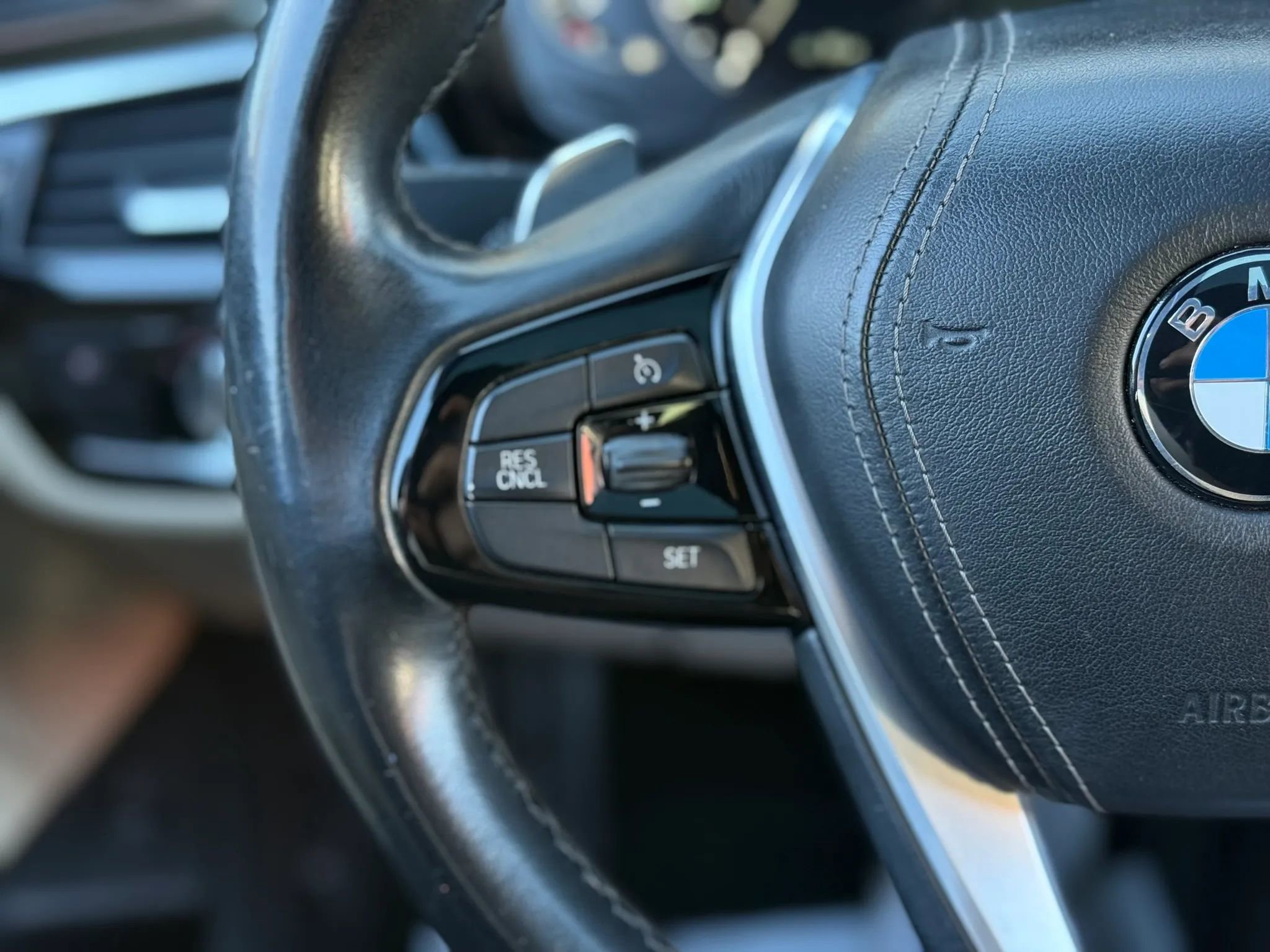 Used 2018 BMW 540i w/ Premium Package RWD image 20