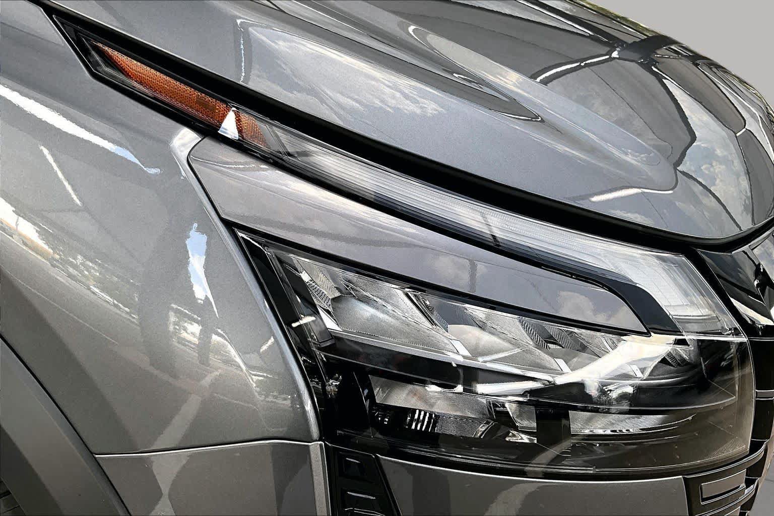 New 2026 Nissan Pathfinder SL FWD image 13