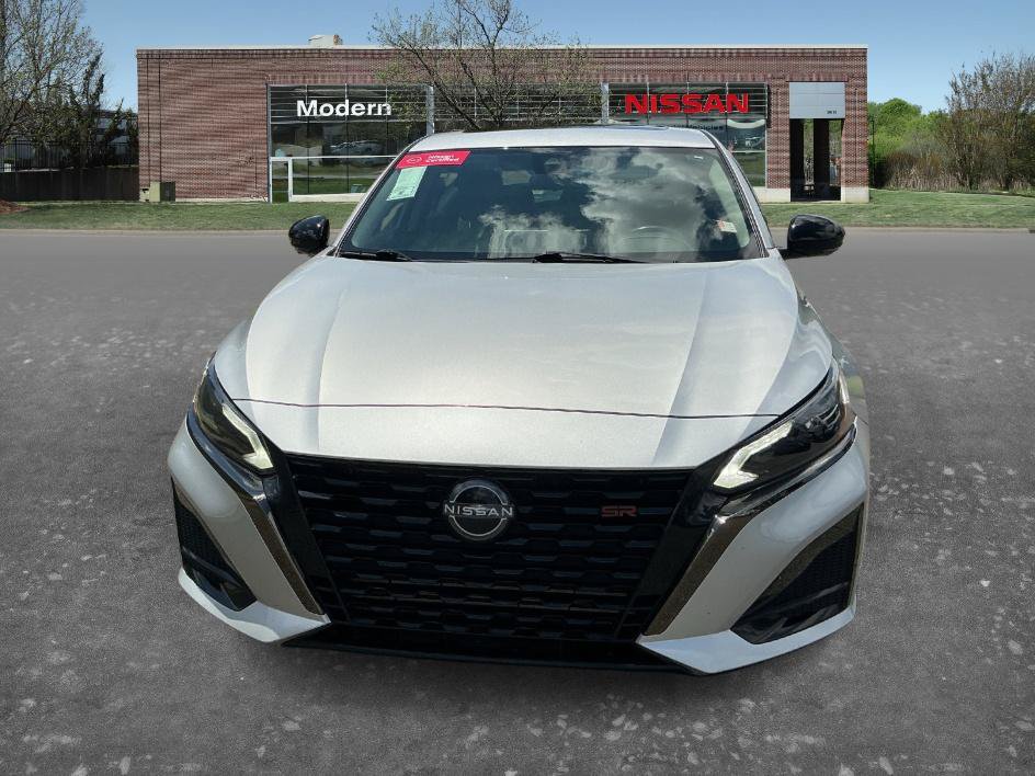 Certified 2023 Nissan Altima 2.0 SR FWD image 6