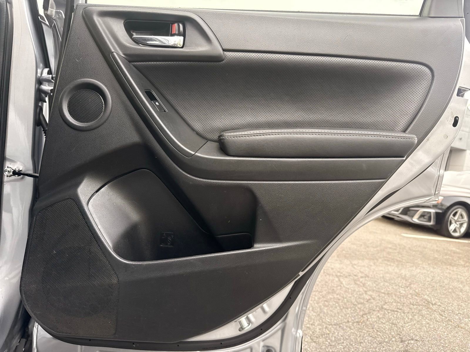 Used 2016 Subaru Forester 2.5i Limited image 30