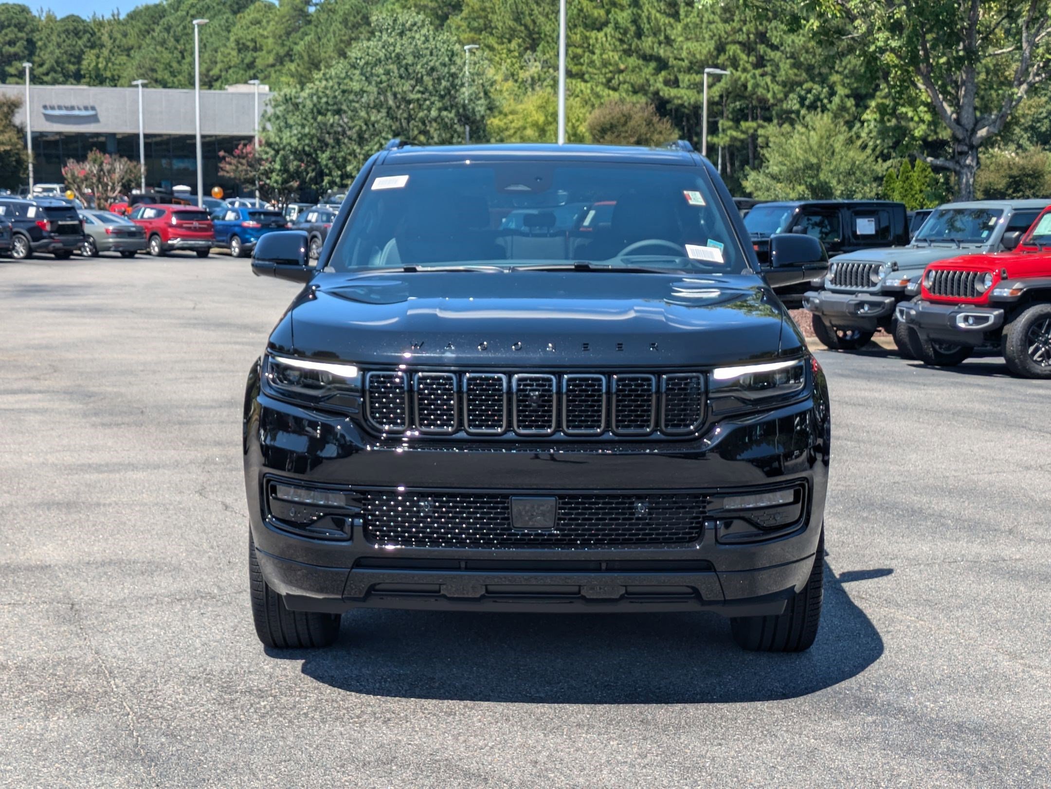 New 2025 Jeep Wagoneer L Series II w/ Convenience Group I image 2