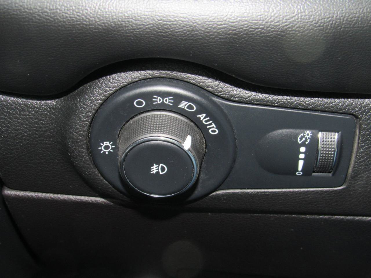 Used 2021 Dodge Durango R/T w/ Tow 'N Go Package image 18