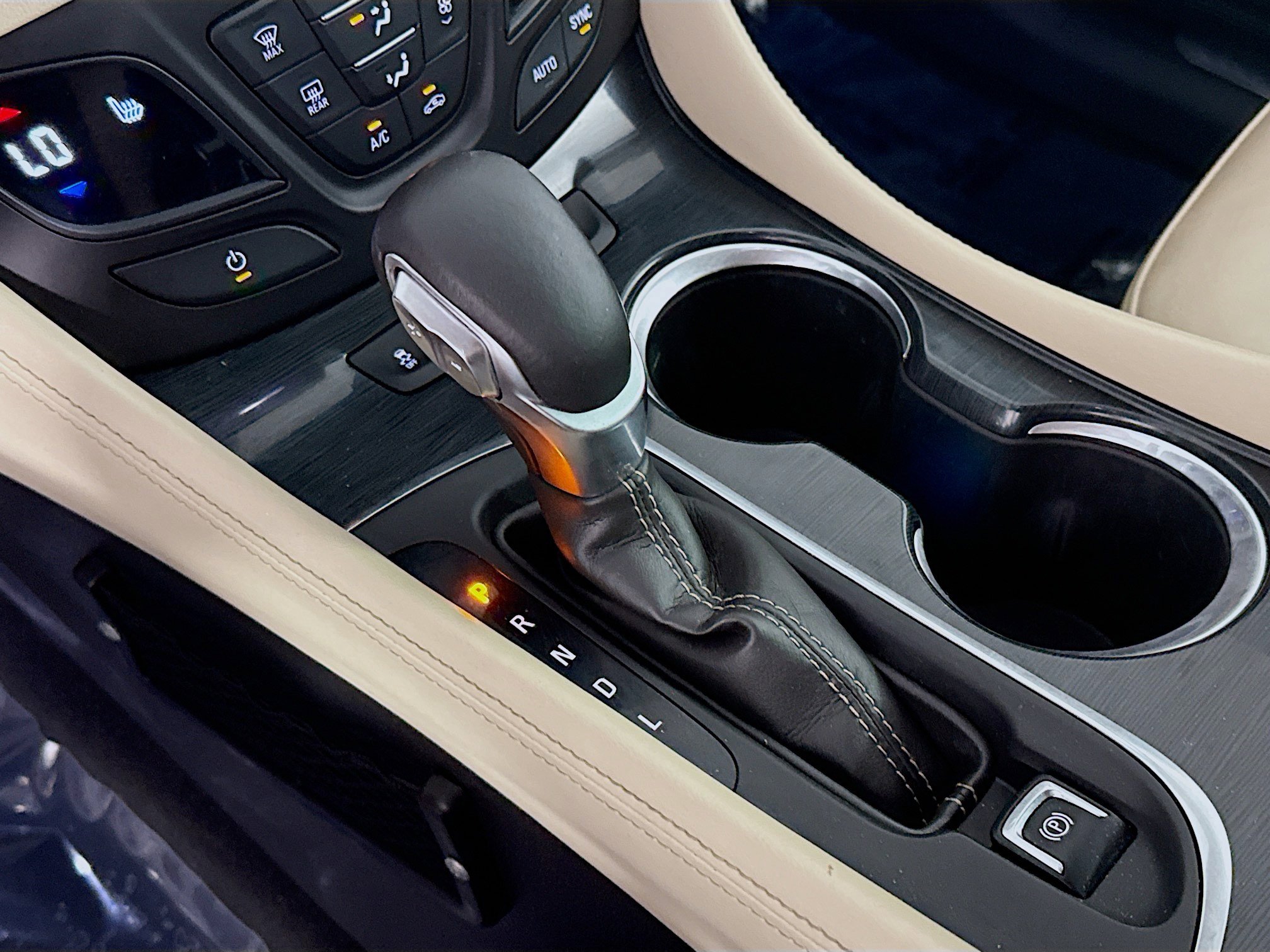 Used 2017 Buick Envision Essence image 20