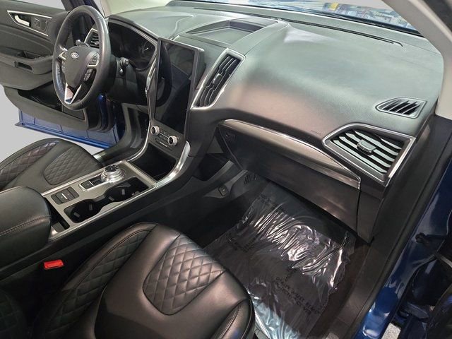 Used 2024 Ford Edge Titanium image 12