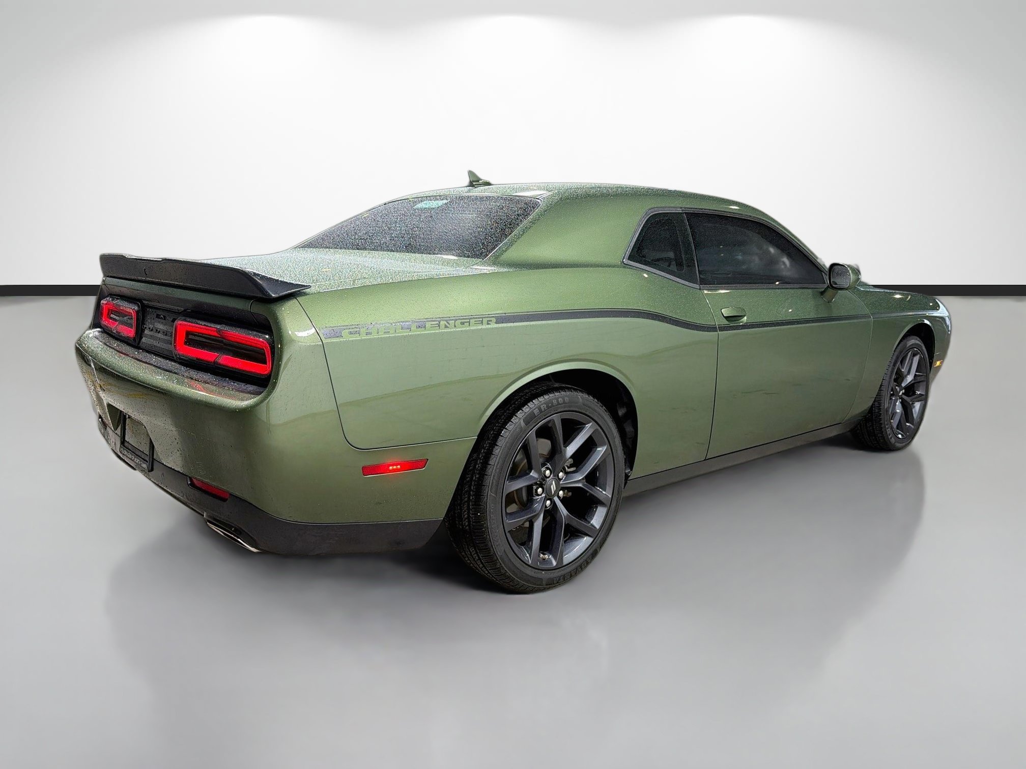 Used 2023 Dodge Challenger SXT w/ Plus Package RWD image 3