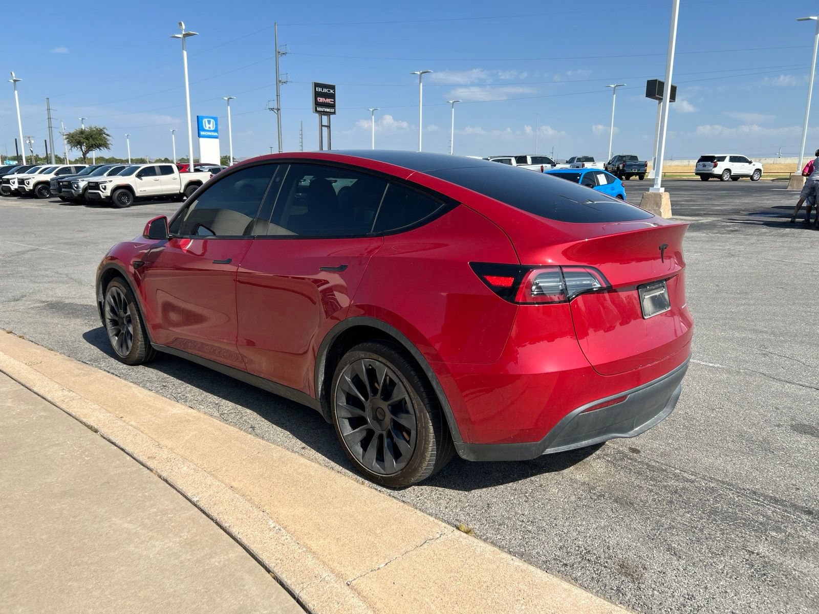 Used 2023 Tesla Model Y Long Range AWD/4WD image 7