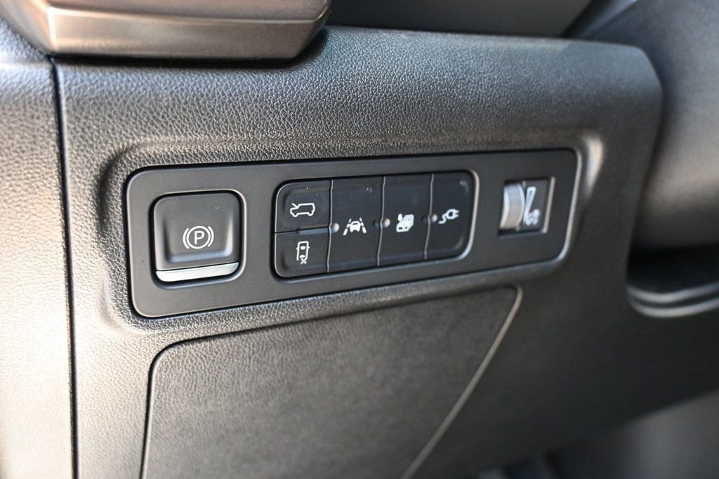 Used 2024 GMC Hummer EV 3X image 15