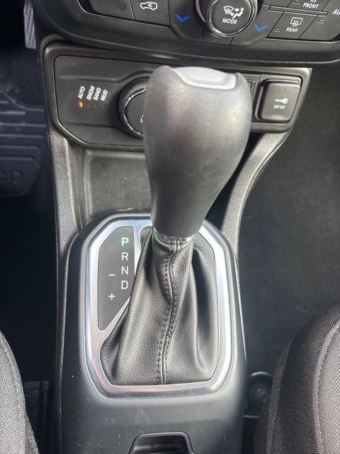 Used 2021 Jeep Renegade Latitude image 13