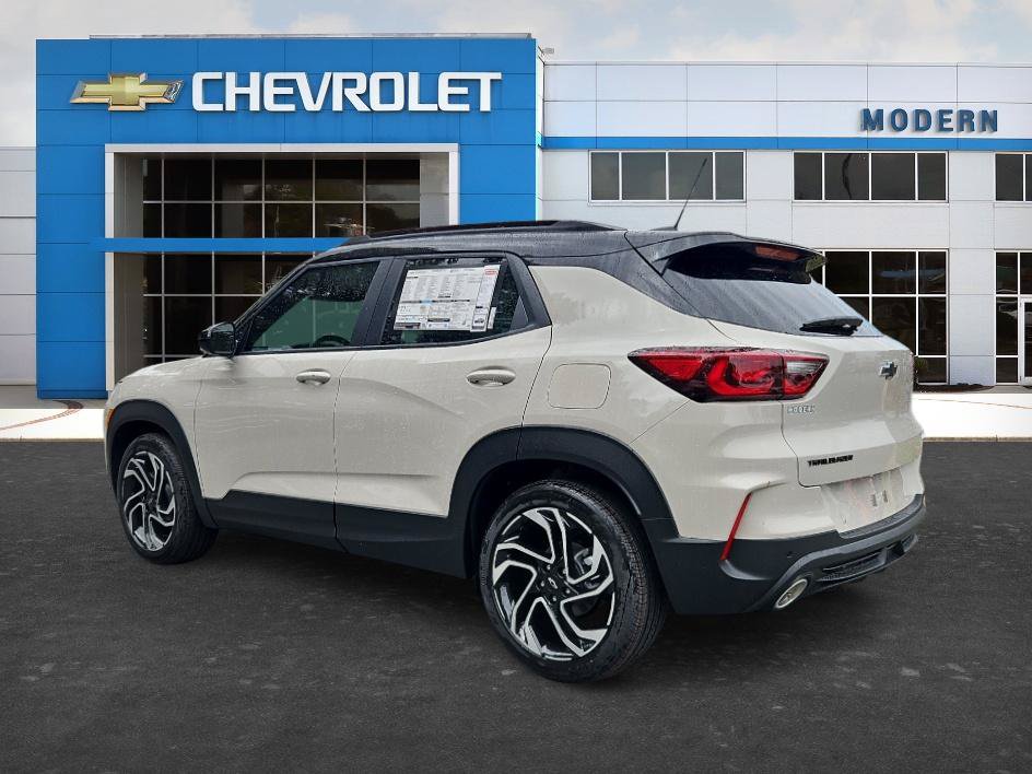 New 2026 Chevrolet TrailBlazer RS w/ Convenience Package FWD image 3