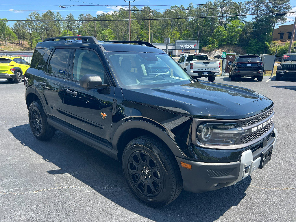 Used 2025 Ford Bronco Sport Badlands AWD/4WD image 8
