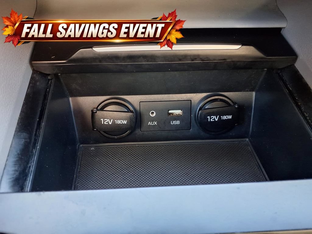 Used 2018 Hyundai Elantra SE FWD image 19