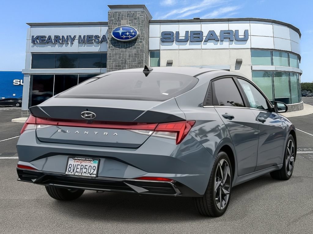 Used 2021 Hyundai Elantra SEL w/ Convenience + Premium Package FWD image 6