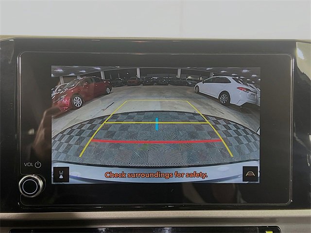 Used 2025 Toyota Camry SE image 21