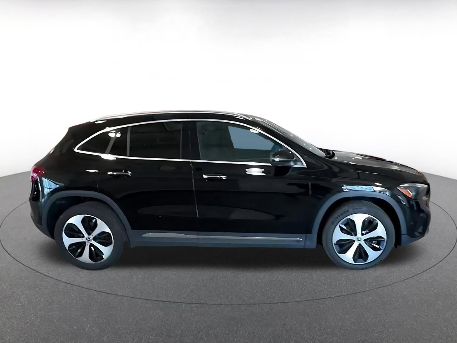 Used 2025 Mercedes-Benz GLA 250 image 15