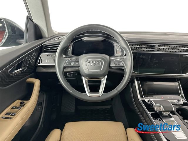 Used 2025 Audi Q8 Prestige image 16