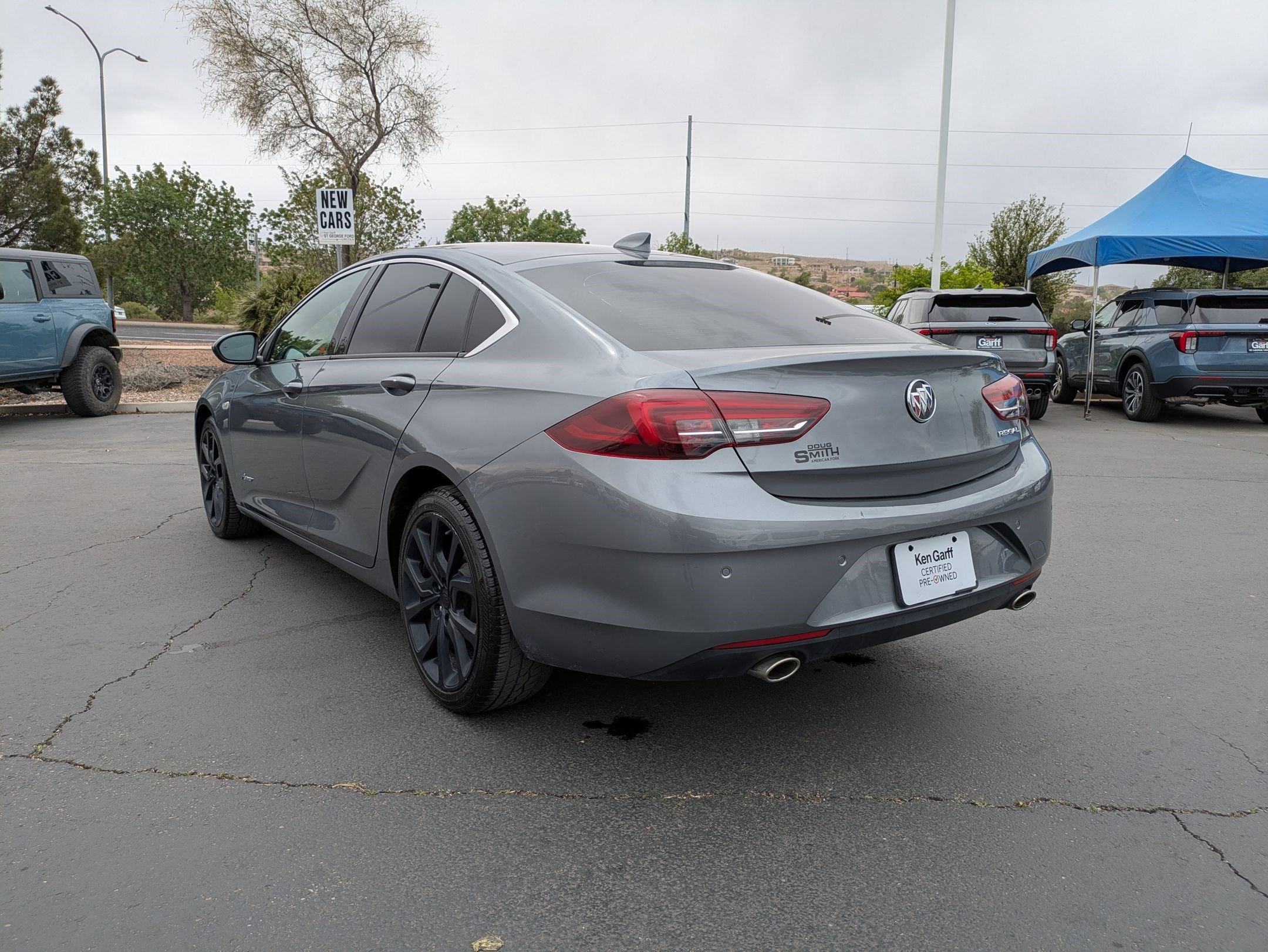 Used 2020 Buick Regal Avenir w/ Driver Confidence Package II image 5