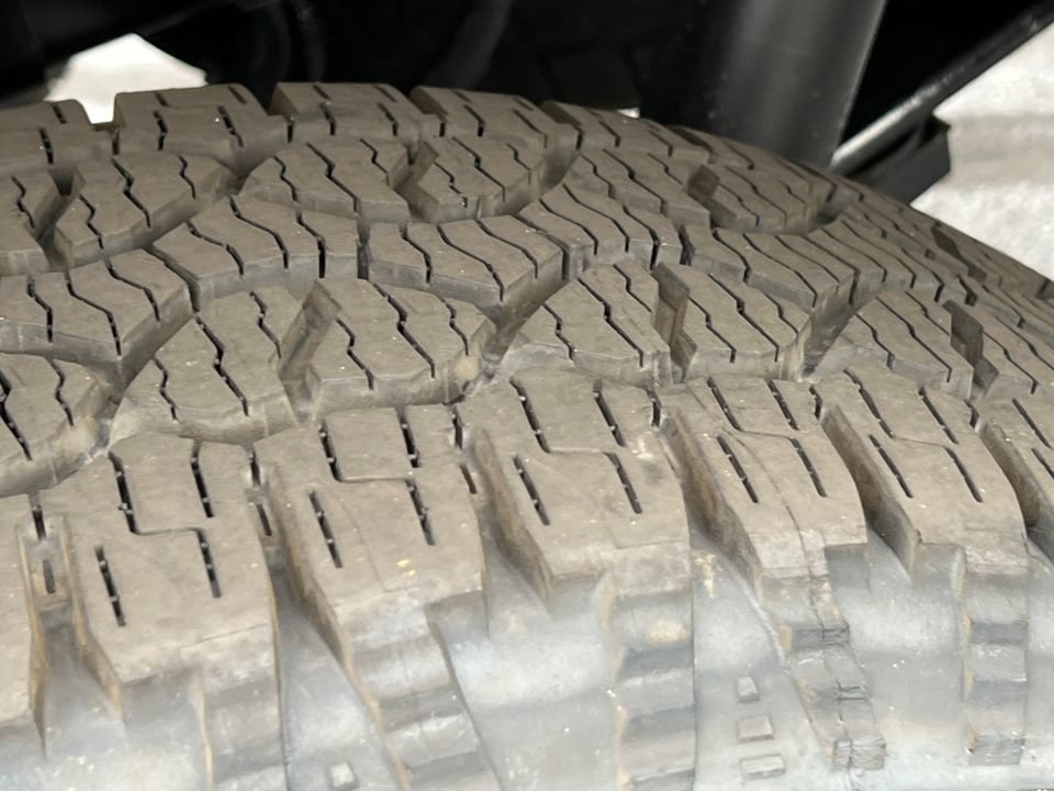 Used 2025 Ford F150 XLT w/ Equipment Group 302A MID AWD/4WD image 10
