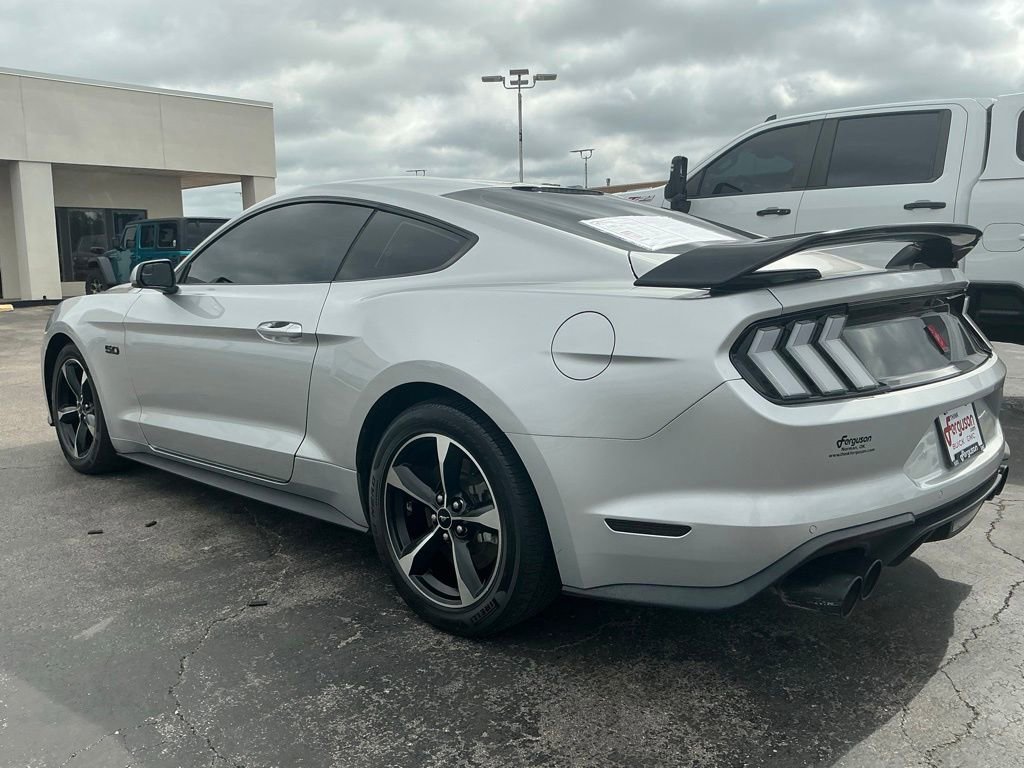 Used 2018 Ford Mustang GT RWD image 11