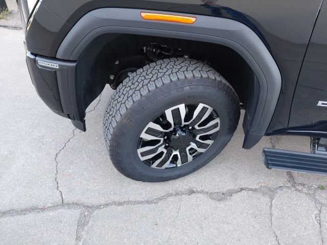 New 2026 GMC Sierra 2500 Denali Ultimate AWD/4WD image 39