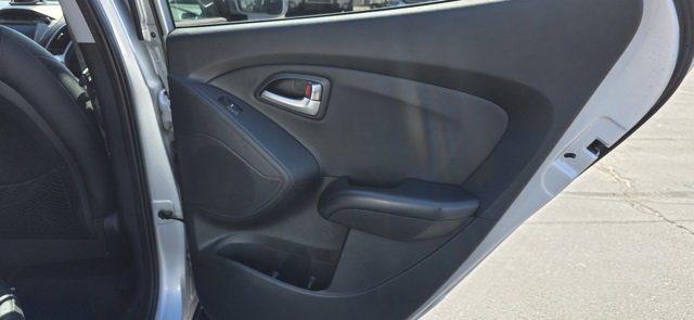 Used 2013 Hyundai Tucson Limited w/ Premium Pkg image 12