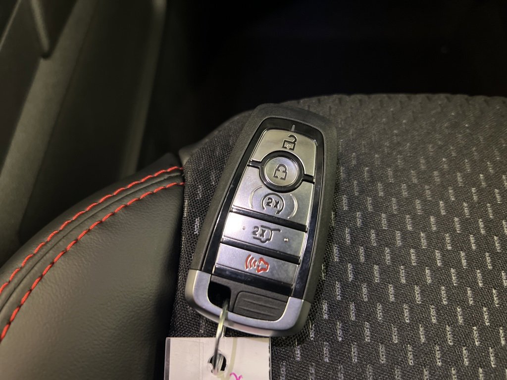 New 2026 Ford Escape ST-Line w/ Tech Pack #1 image 32