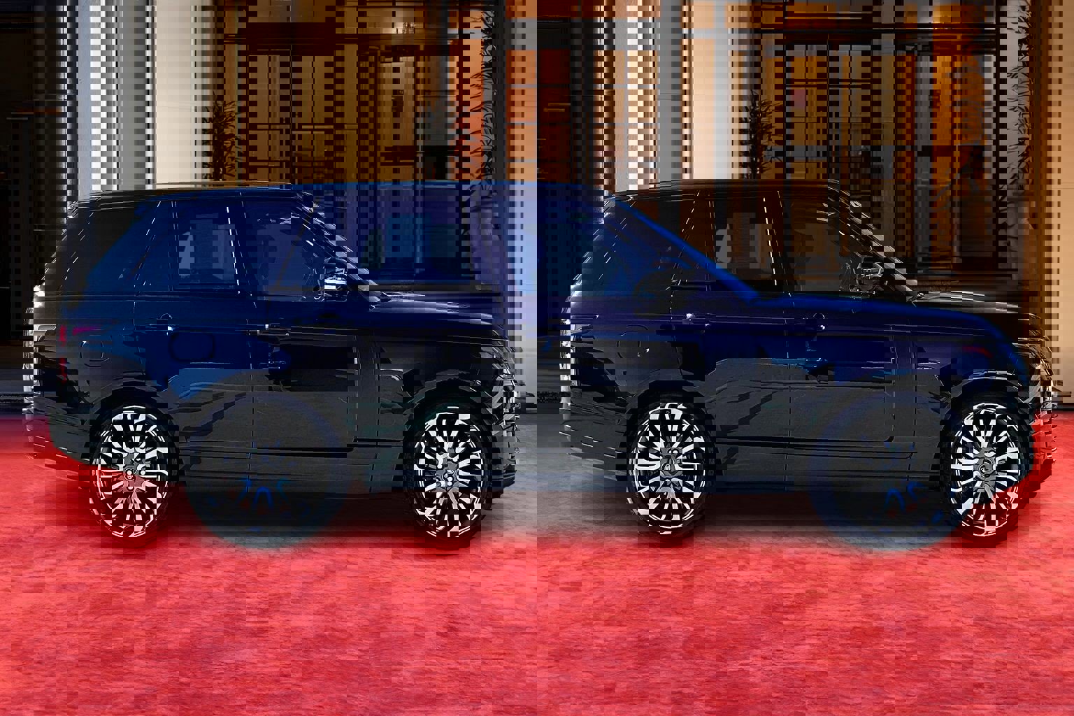 Used 2020 Land Rover Range Rover HSE image 13