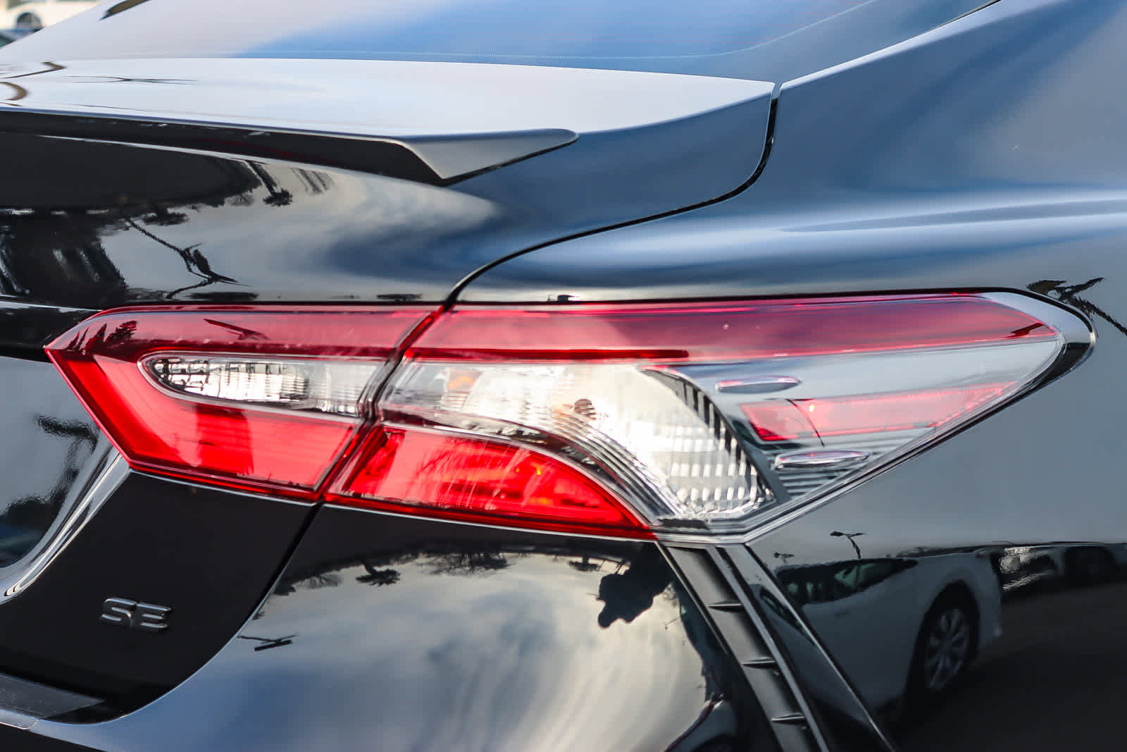 Used 2022 Toyota Camry SE image 8