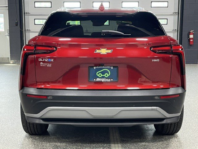 Certified 2024 Chevrolet Blazer EV LT AWD/4WD image 4