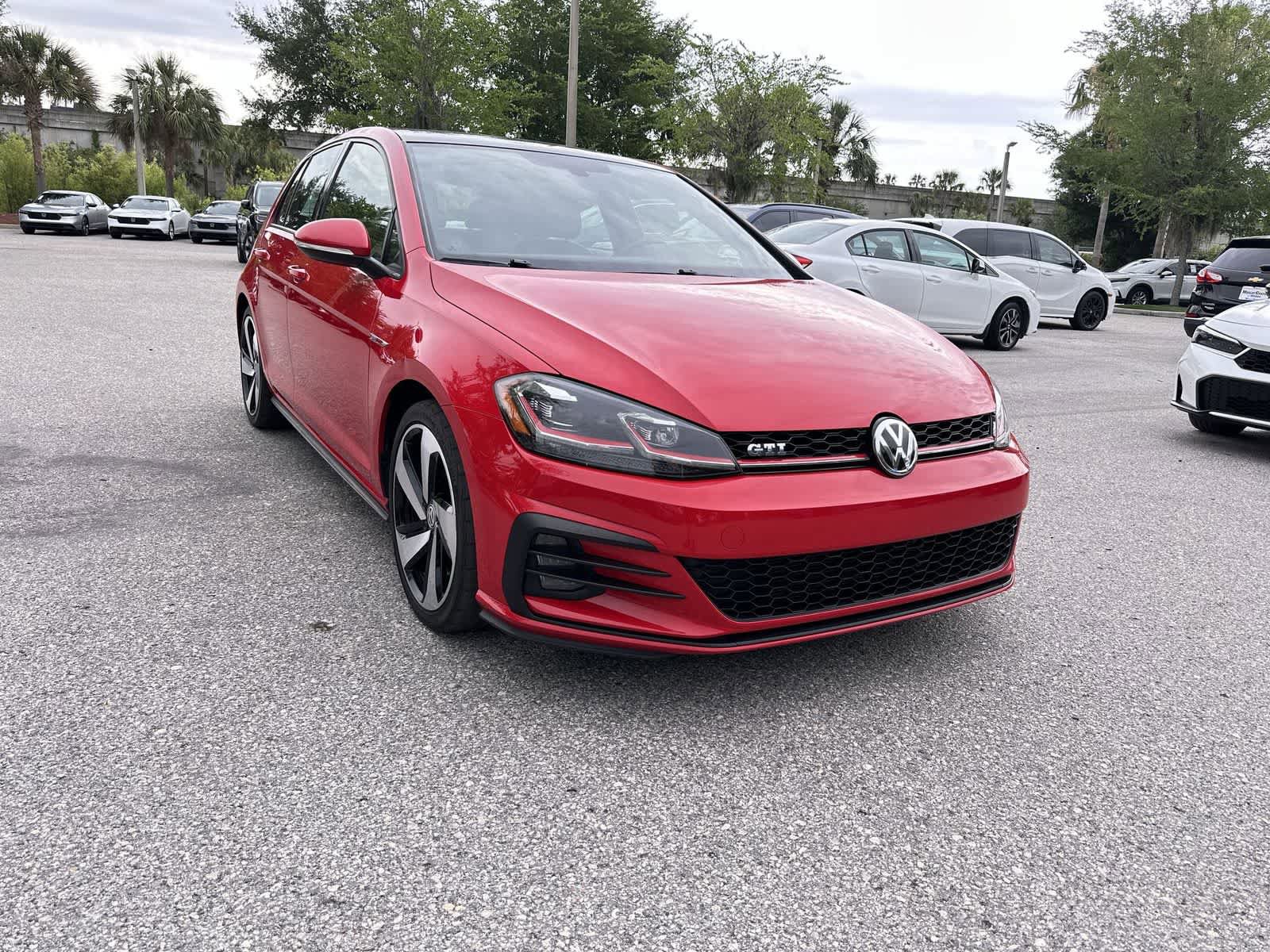 Used 2018 Volkswagen GTI SE w/ SE Leather Package FWD image 7