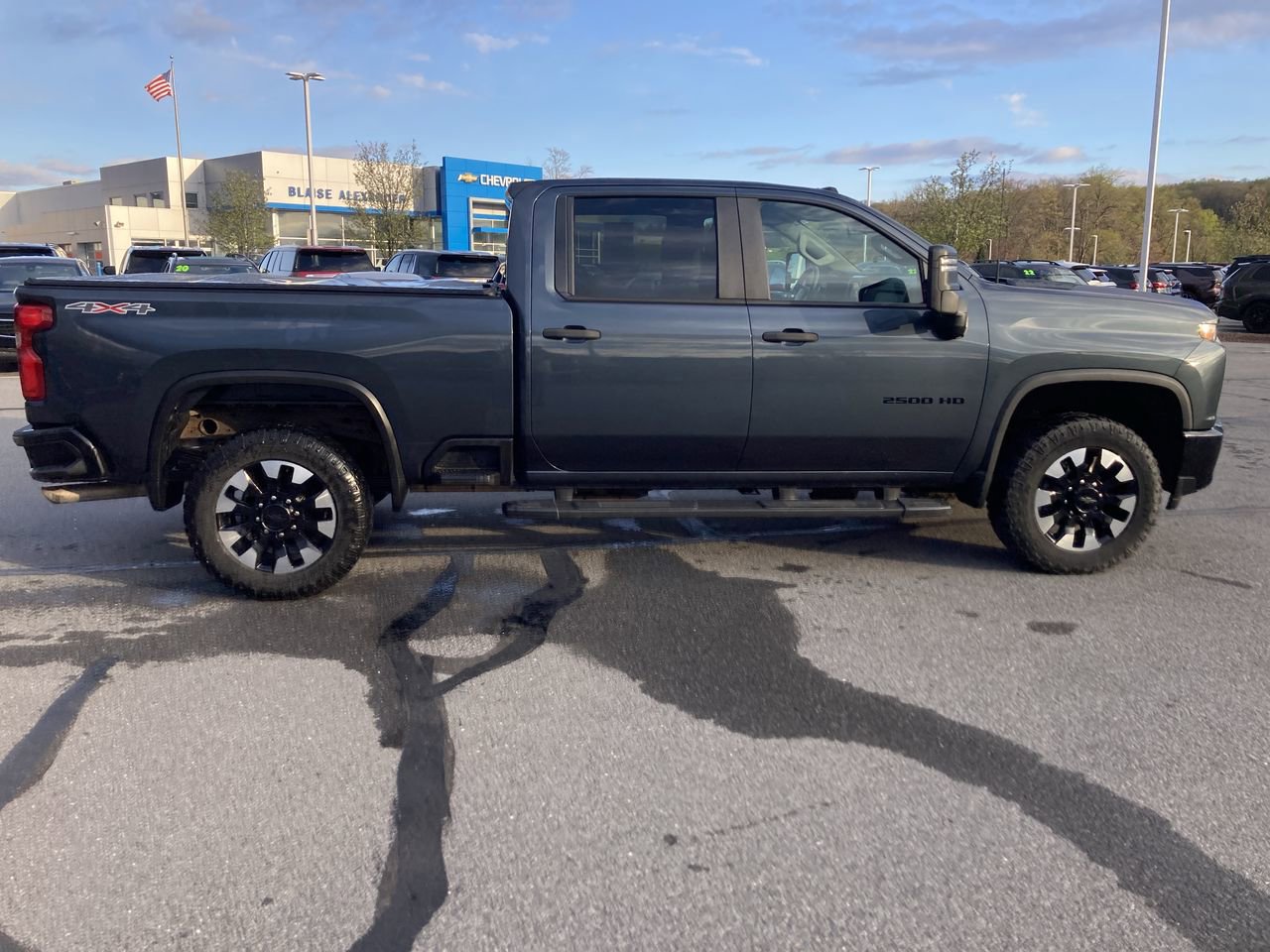 Used 2020 Chevrolet Silverado 2500 Custom w/ Custom Value Package image 8