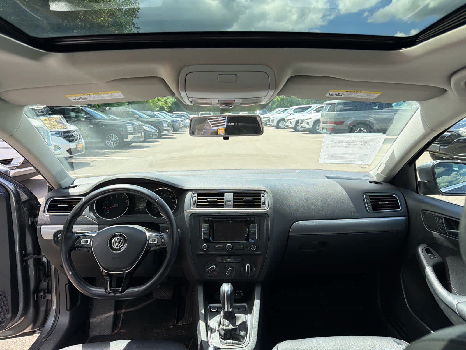 Used 2015 Volkswagen Jetta SE FWD image 7