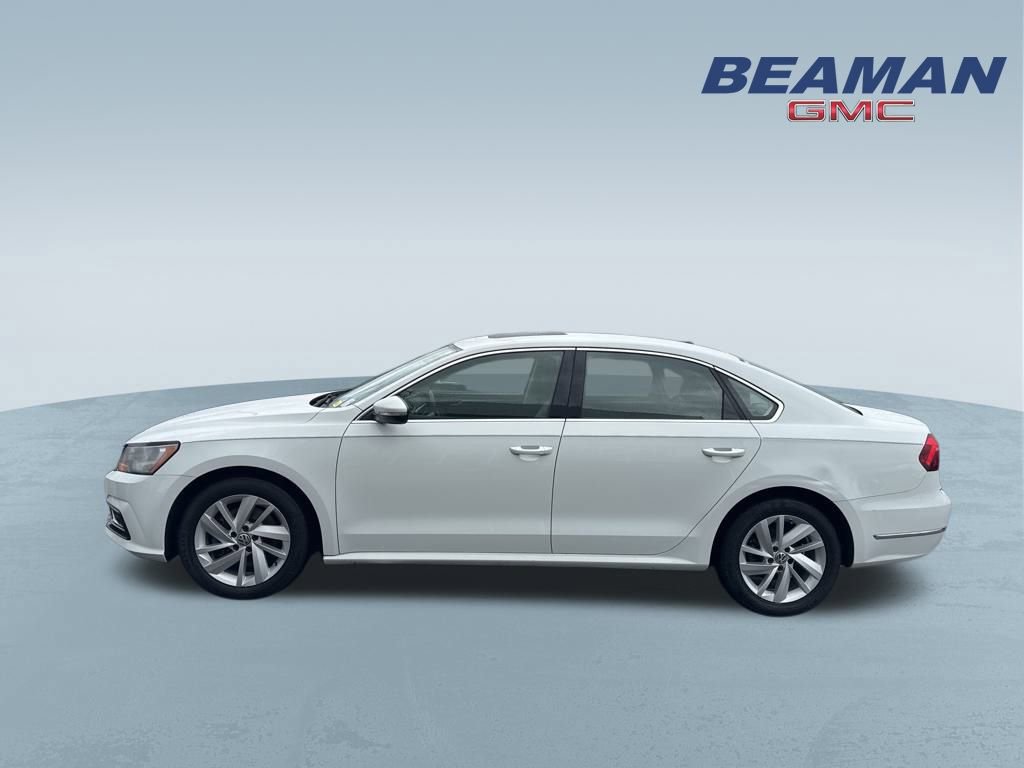 Used 2018 Volkswagen Passat 2.0T SE image 4