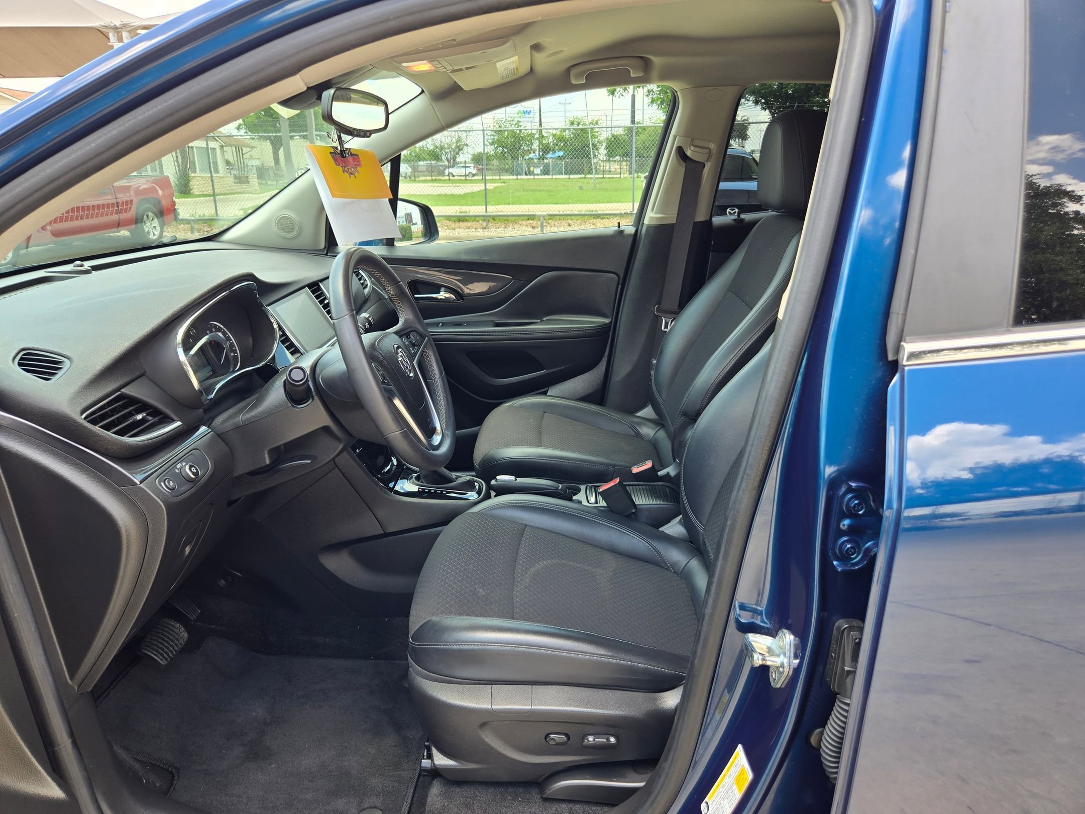 Certified 2019 Buick Encore Preferred FWD image 9