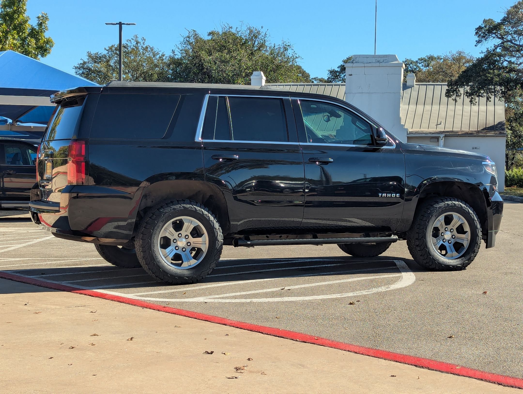 Used 2020 Chevrolet Tahoe LS image 4