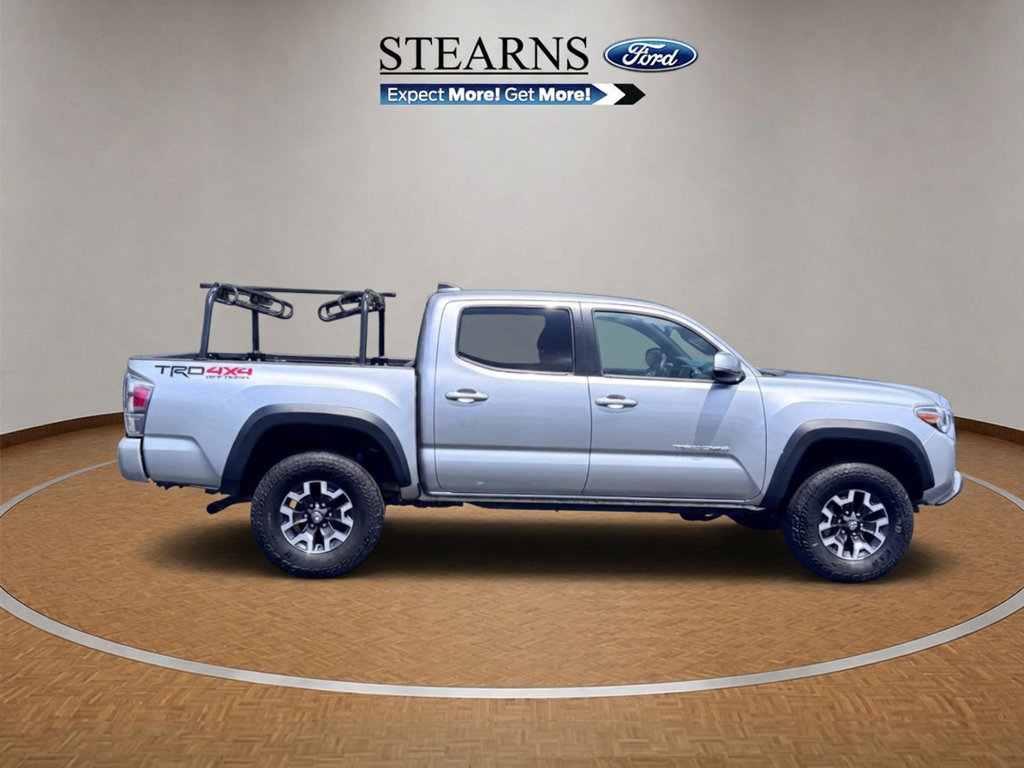 Used 2023 Toyota Tacoma TRD Off-Road w/ Technology Package AWD/4WD image 4