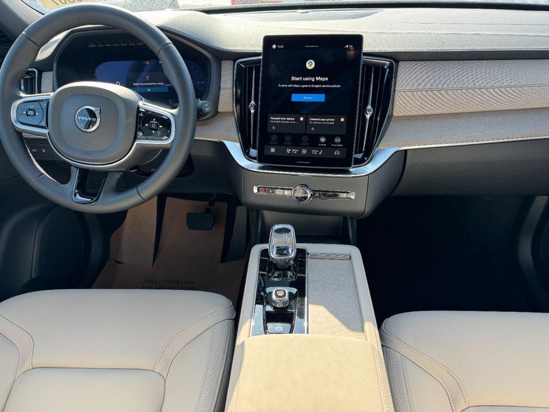 New 2026 Volvo XC90 T8 Plus w/ Protection Package Premier image 6