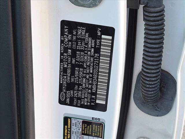 Used 2025 Hyundai Kona SEL FWD image 24