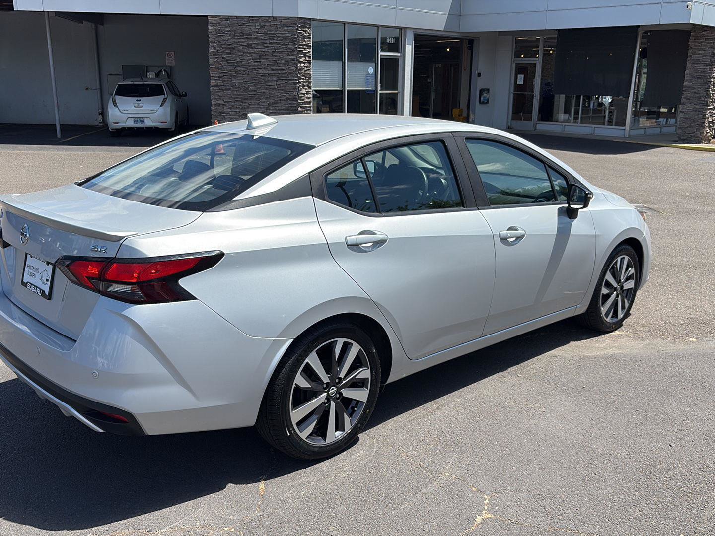 Used 2020 Nissan Versa SR FWD image 7