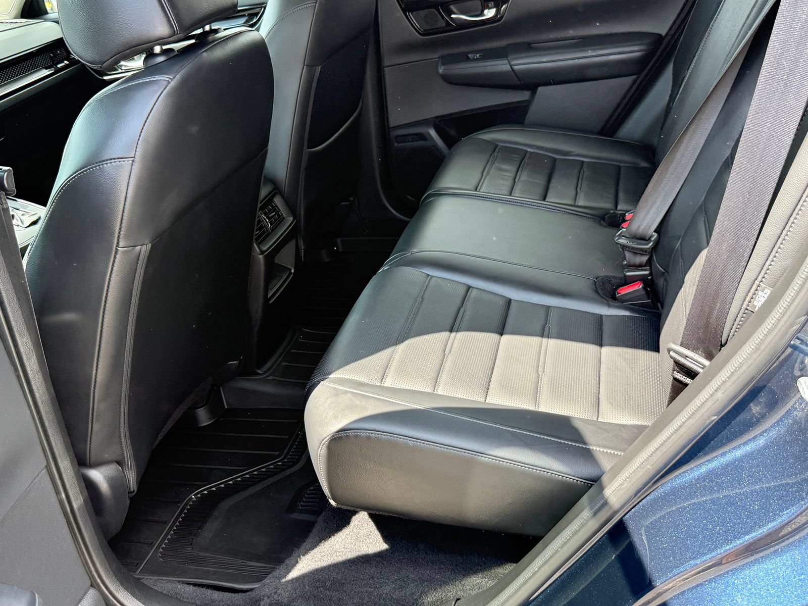Used 2023 Honda CR-V EX-L image 18
