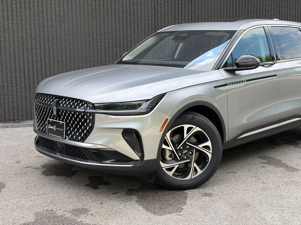 New 2026 Lincoln Nautilus Premier w/ Equipment Group 102A AWD/4WD image 2